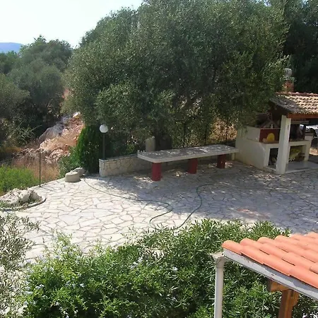 Aristea Apartamento