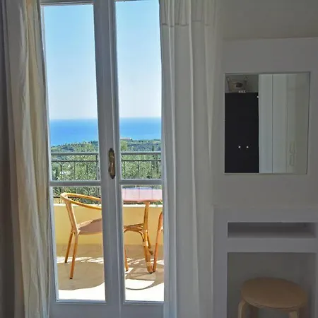Aristea Apartamento