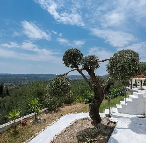 Aristea Apartament *
